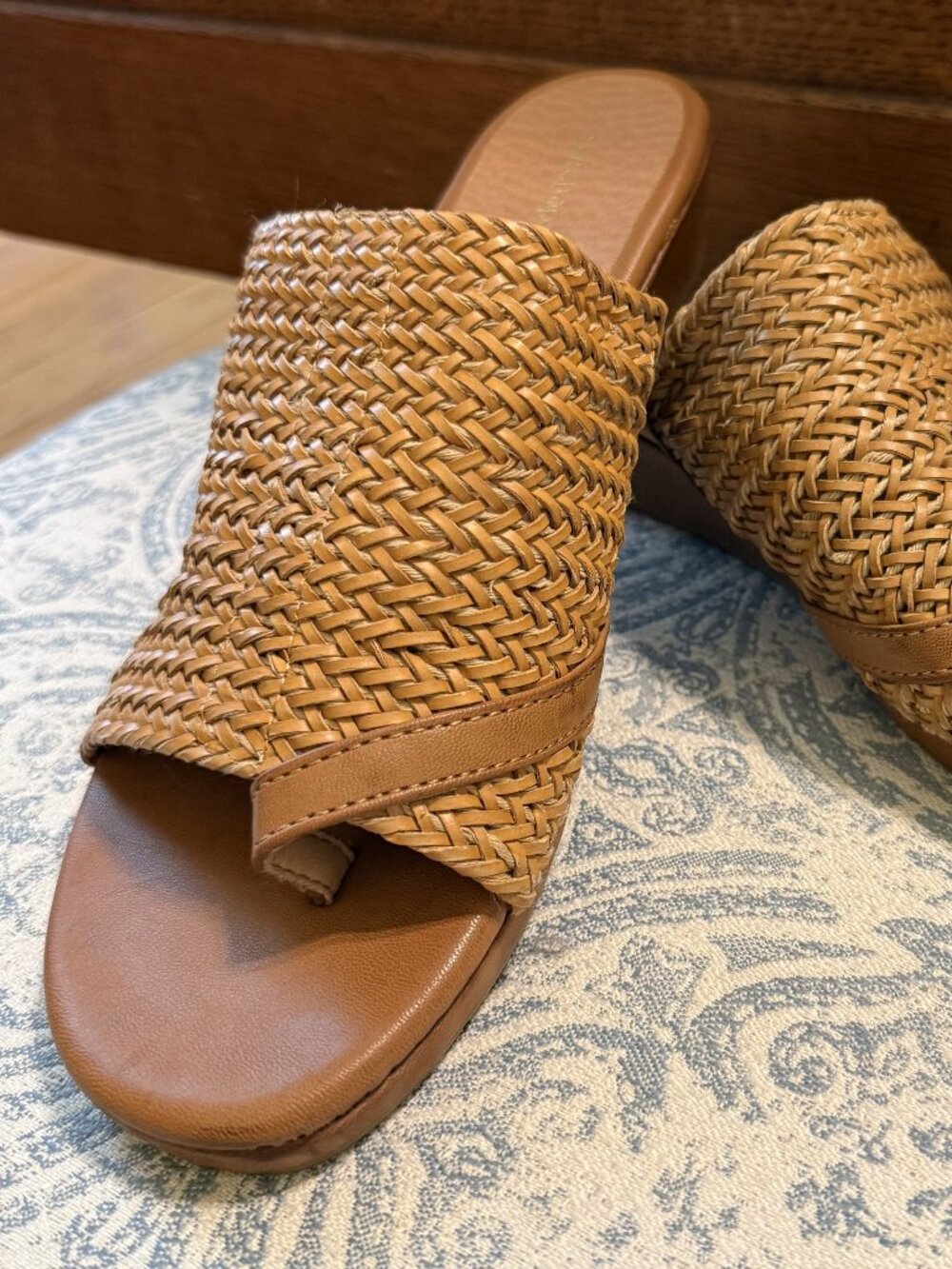 NEW Baretraps Abbey Brown Woven Wedge Sandal